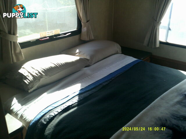 Coachmen Mirada 35' Motor hame