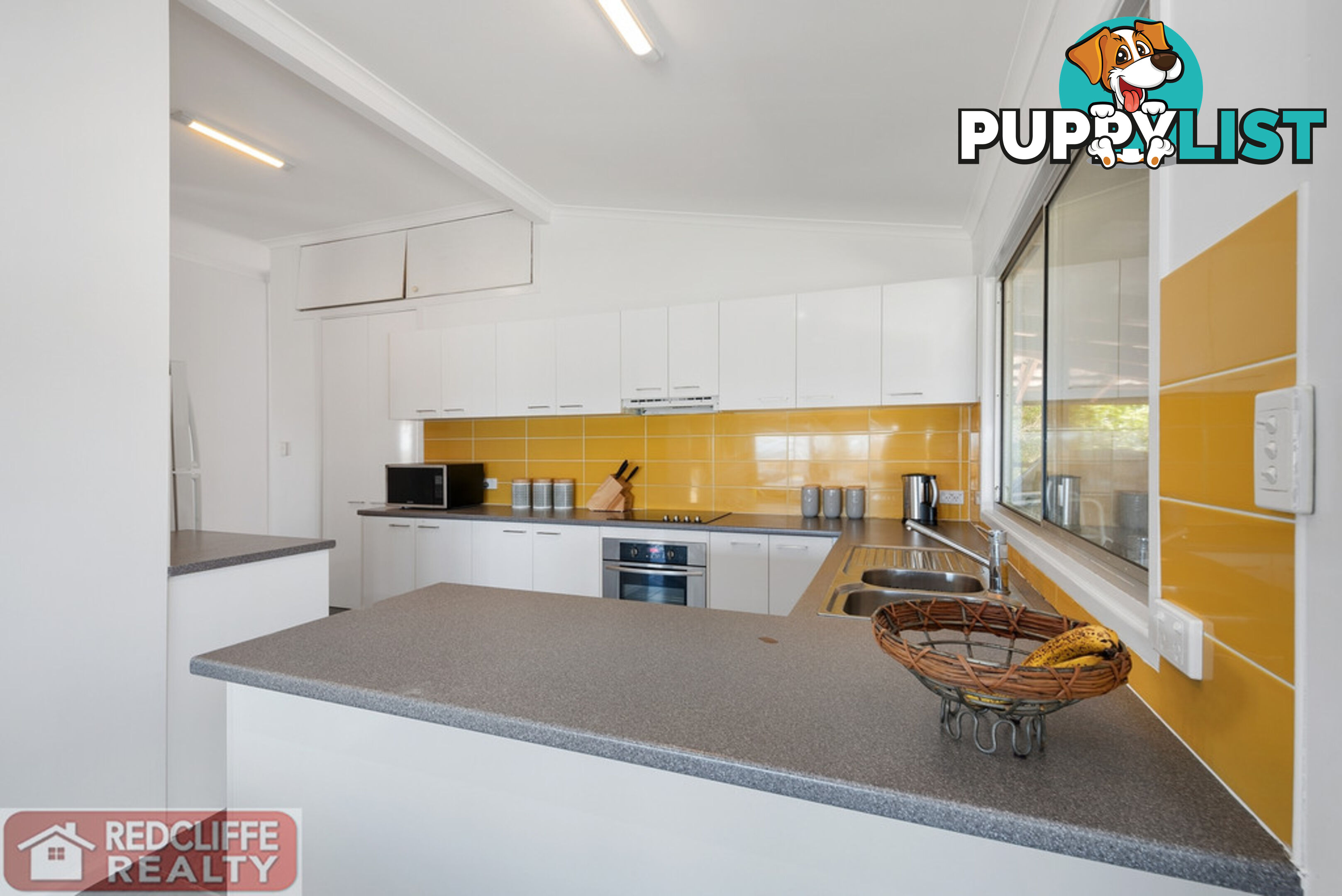 76 Hornibrook Esplanade CLONTARF QLD 4019