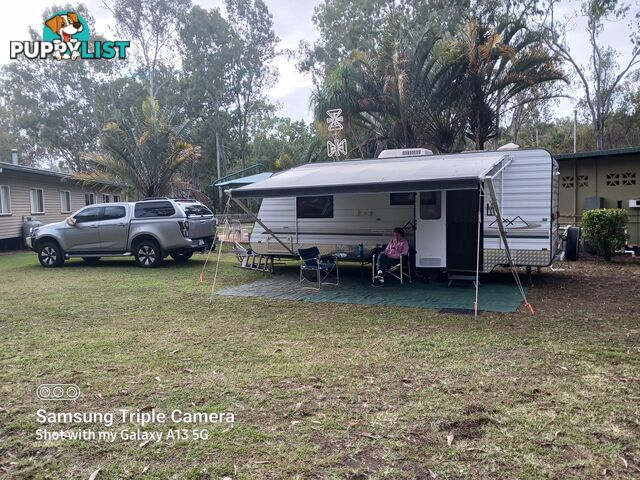 2015 Colorado Caravans pioneer 1 owner