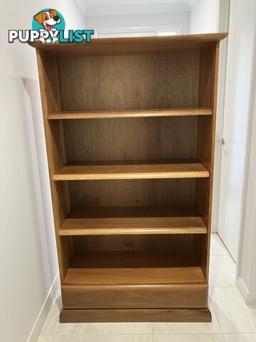 Jamel Made  bookcase