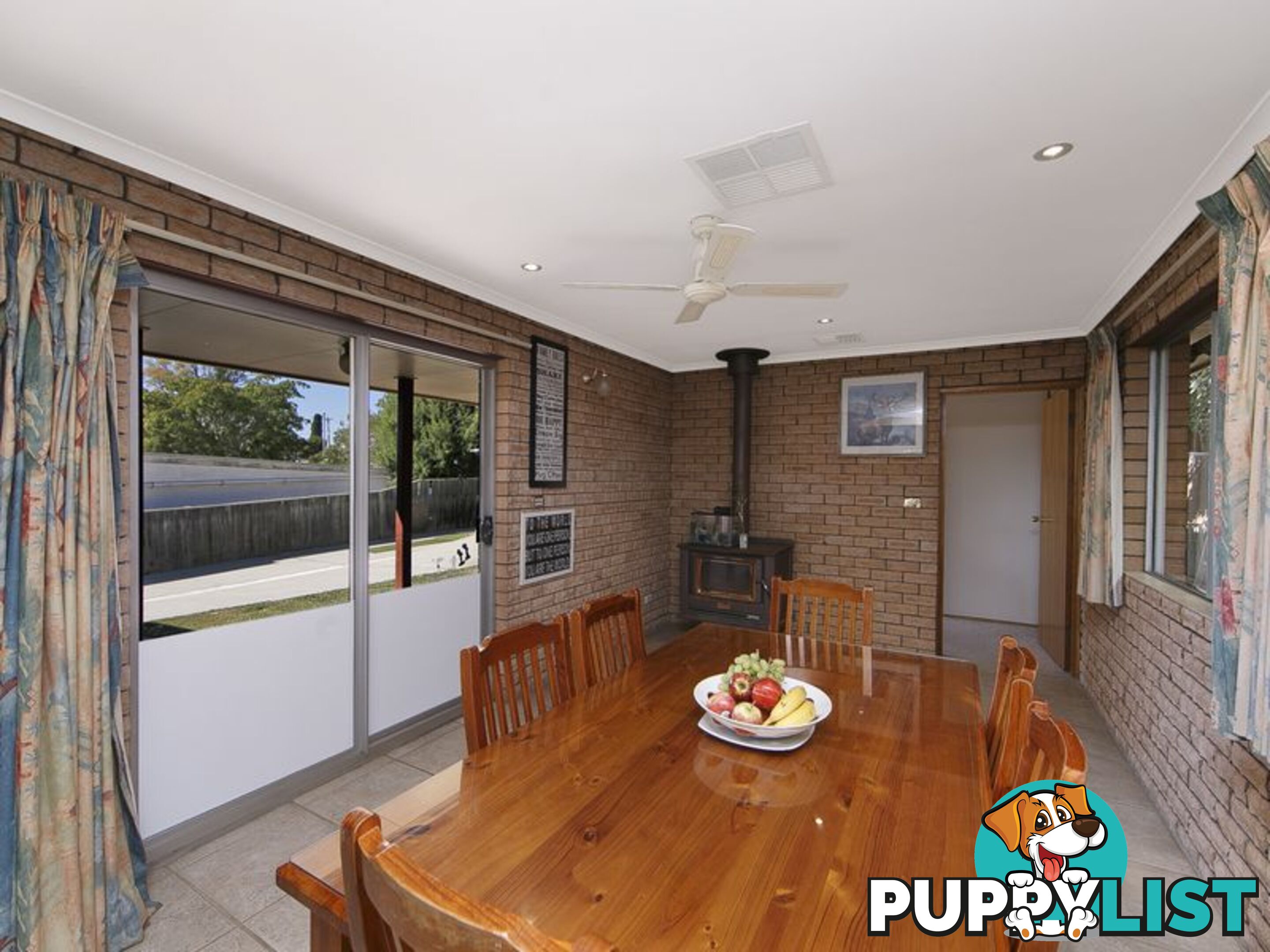 15 Greenbank Avenue QUEANBEYAN NSW 2620