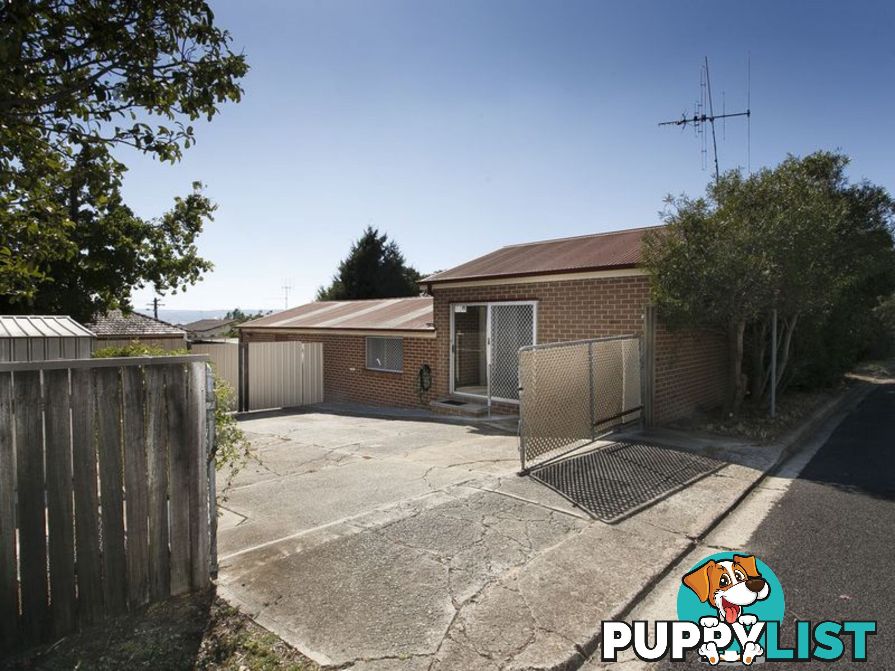 15 Greenbank Avenue QUEANBEYAN NSW 2620