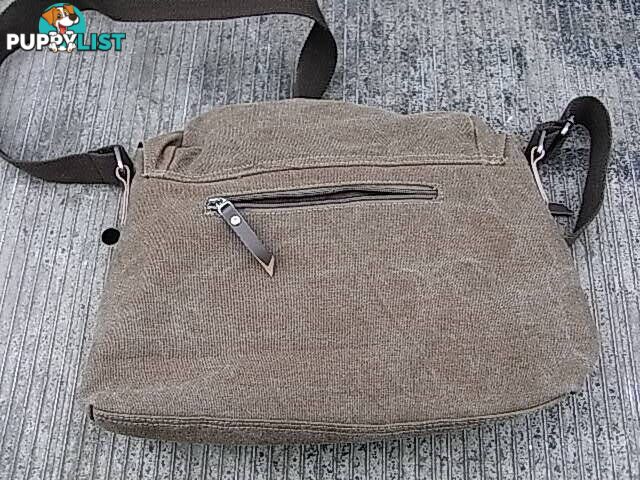 YIKUBAG THICK CANVAS MESSENGER BAG