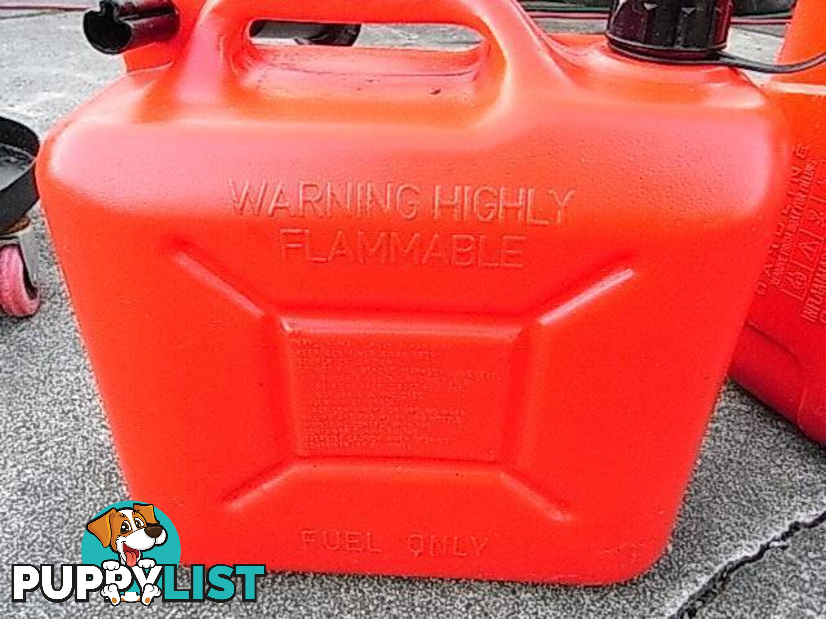 10LT FUEL STORAGE CONTAINER wth poring nozzle PICKUP CLAYTON 316