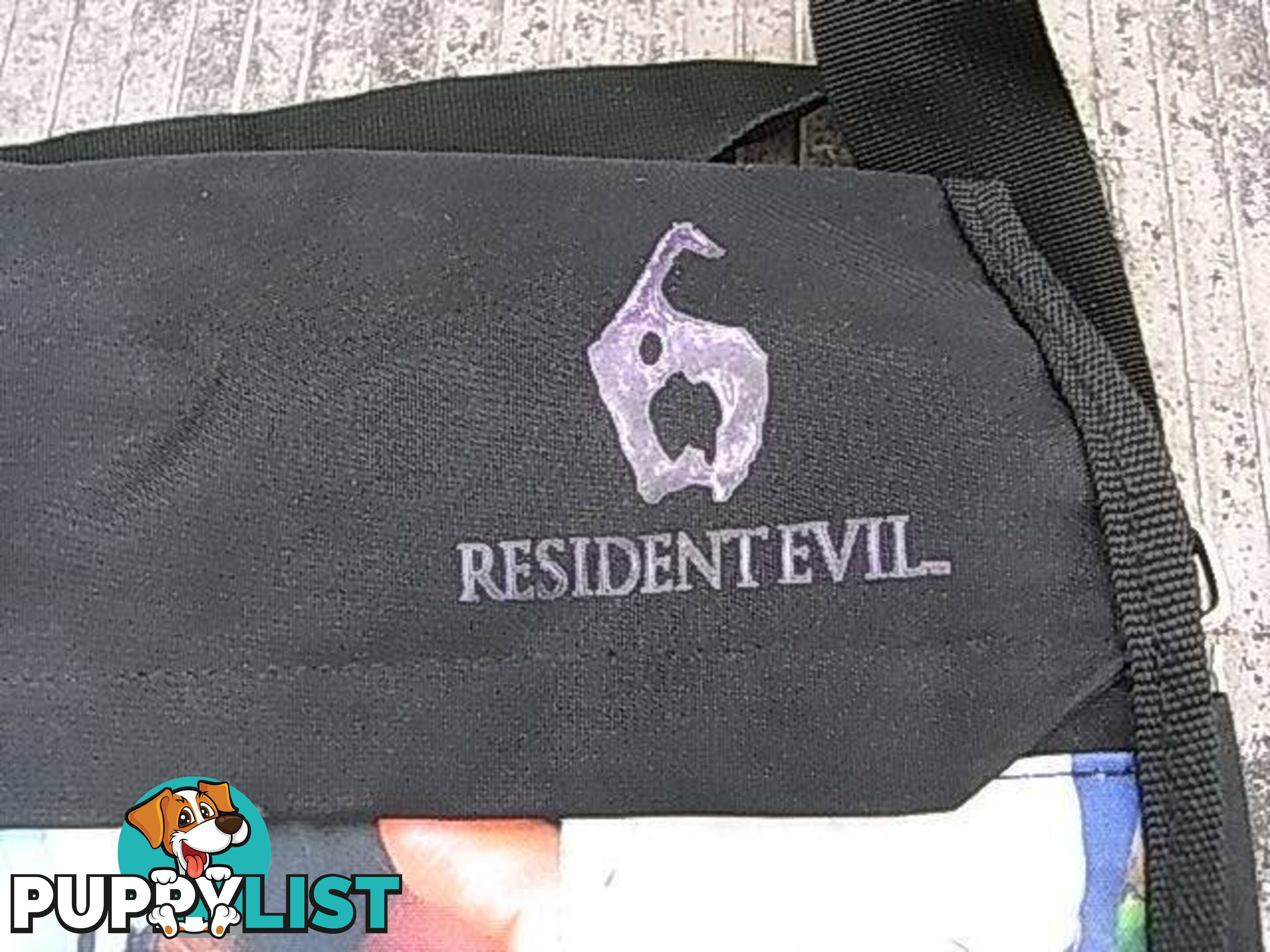 NEW RESIDENT EVIL `````````````NO HOPE LEFT```````` MESSENGER BAG