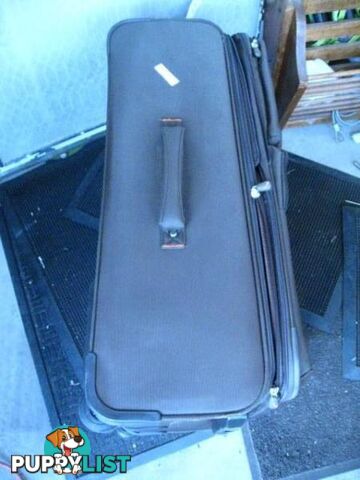 ANTLER LUGGAGE EX-LARGE EXCELLENT CONDITION SUIT NEW BUYER