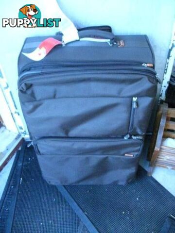 ANTLER LUGGAGE EX-LARGE EXCELLENT CONDITION SUIT NEW BUYER