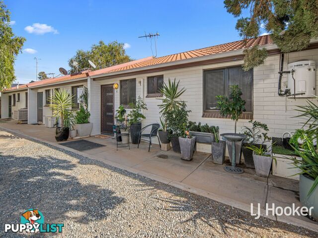 4/4 Undoolya Road EAST SIDE NT 0870