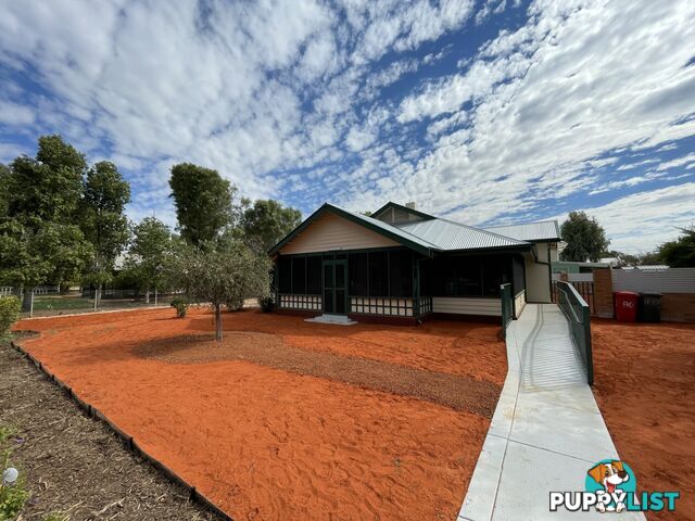 80 Hartley Street ALICE SPRINGS NT 0870