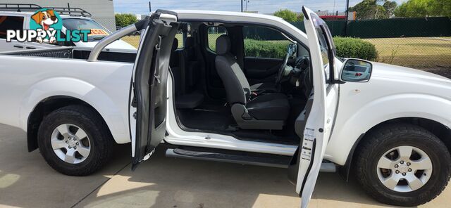 2013 Nissan Navara D40 KING CAB ST-X 4X4 Ute Manual