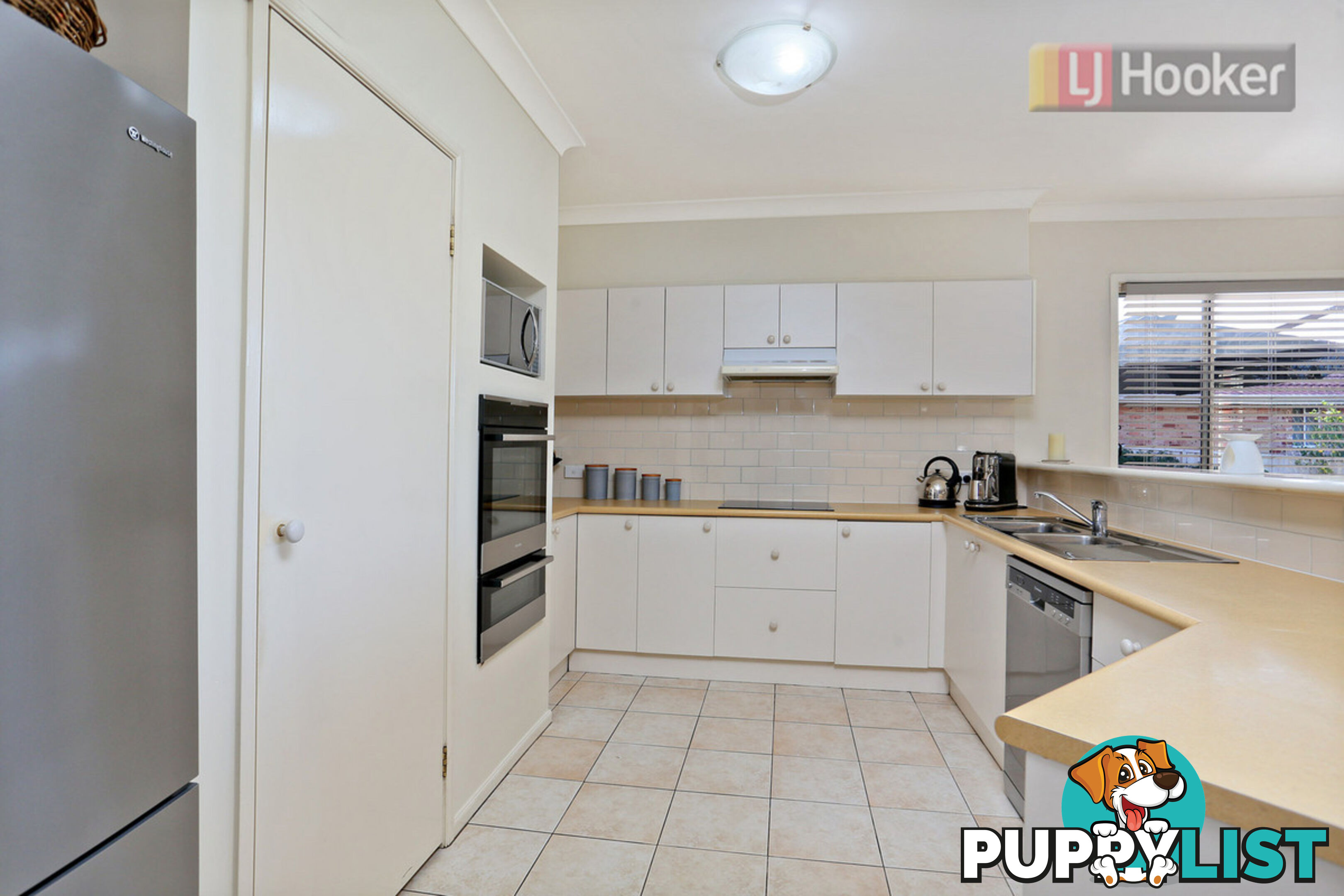 8 Cassandra Place COLYTON NSW 2760