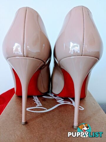 Christian Louboutin Authentic Pigalle 100 Patent Leather Pumps in Nude