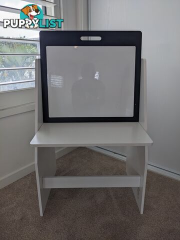 Kids Bookshelf/Whiteboard Rack Desk