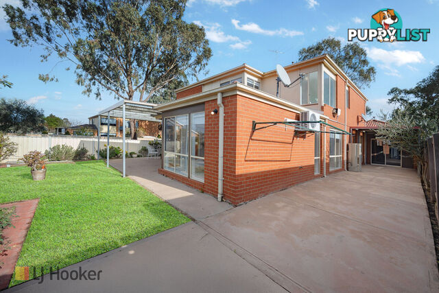 18 Salween Crescent ROXBURGH PARK VIC 3064