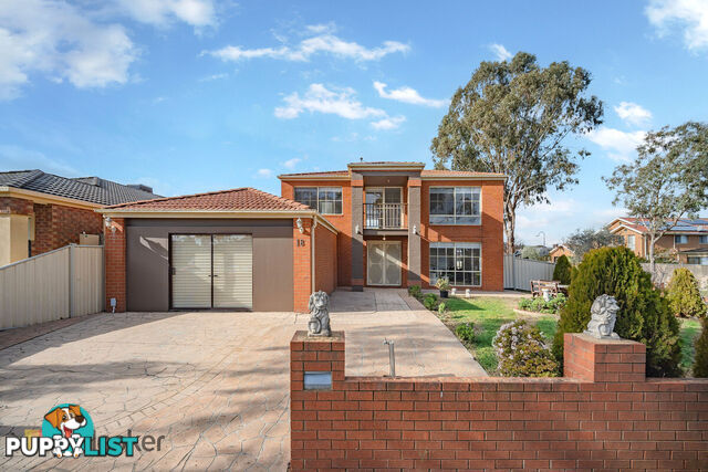 18 Salween Crescent ROXBURGH PARK VIC 3064
