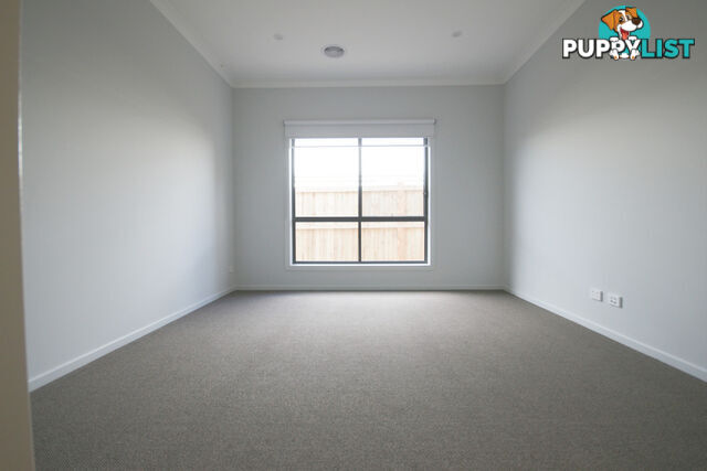 12 Hillcrest Road BEVERIDGE VIC 3753