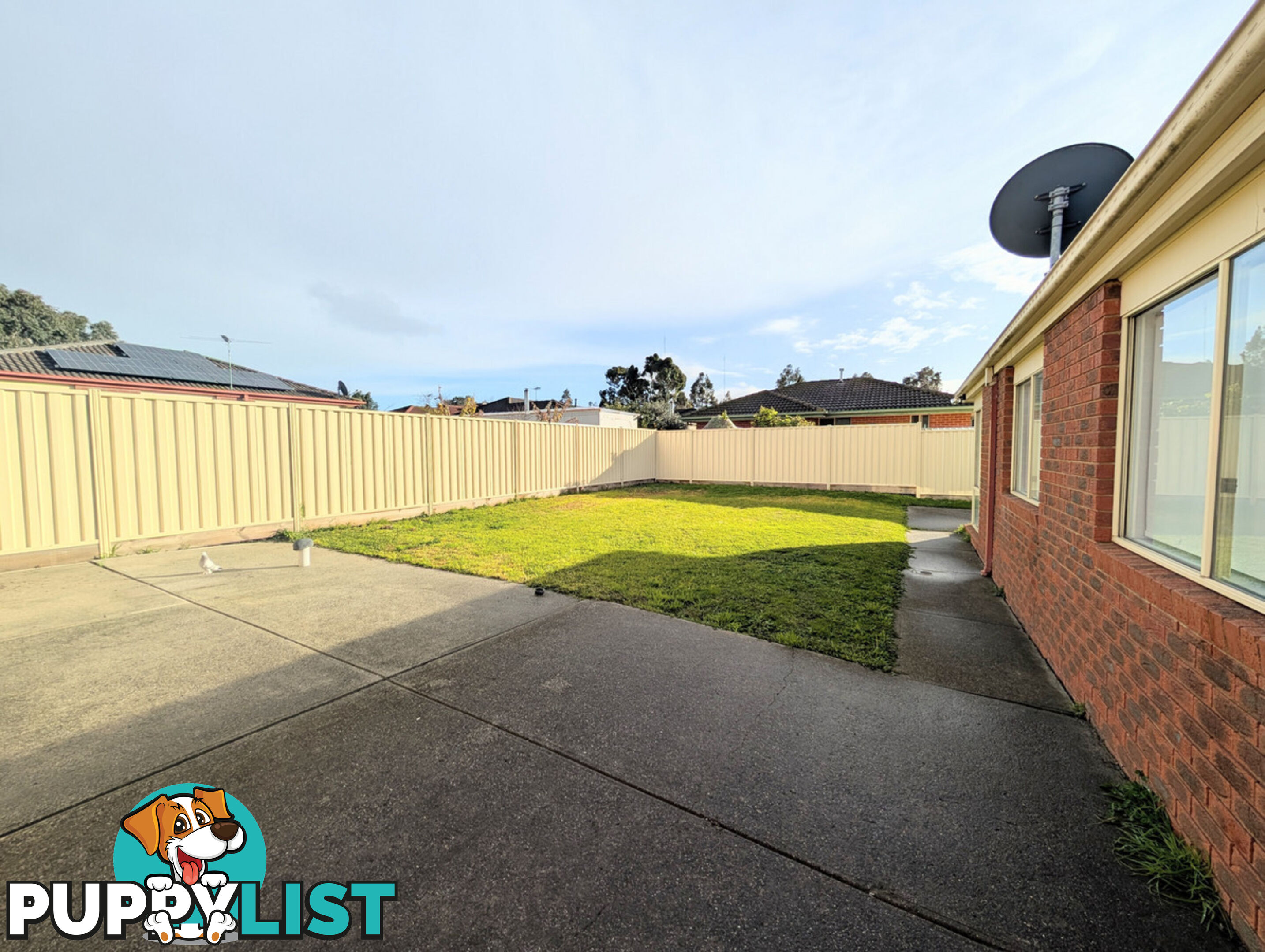 33 Southern Cross Drive ROXBURGH PARK VIC 3064