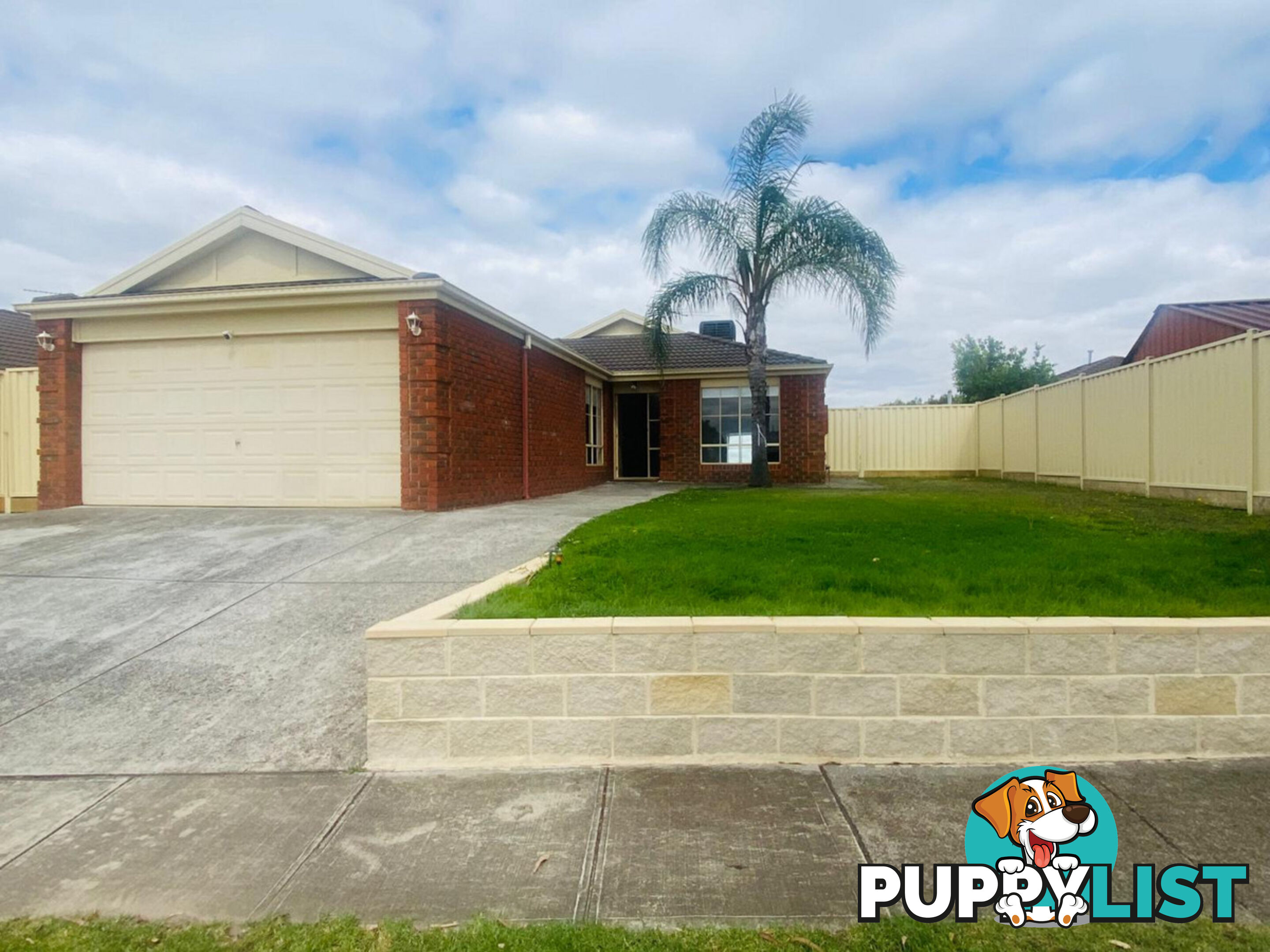 33 Southern Cross Drive ROXBURGH PARK VIC 3064