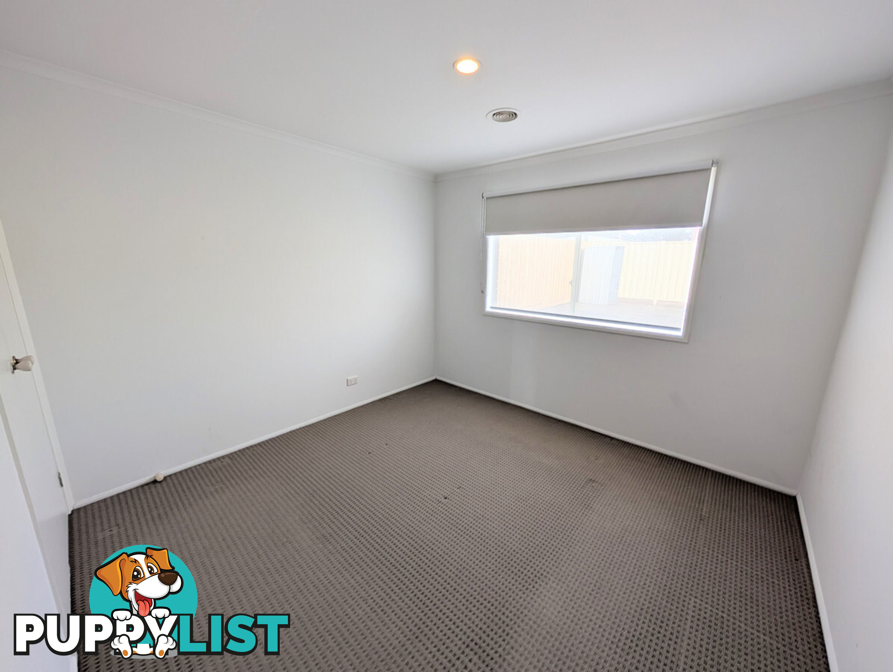 33 Southern Cross Drive ROXBURGH PARK VIC 3064