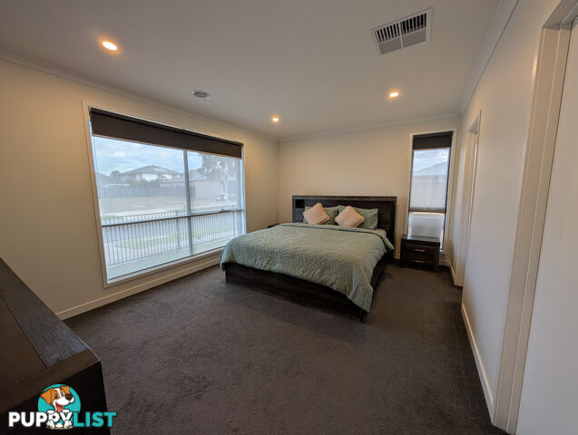 24 Whitfield Crescent CRAIGIEBURN VIC 3064