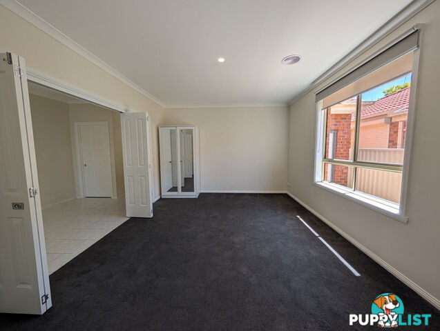 42 Woodlea Crescent CRAIGIEBURN VIC 3064