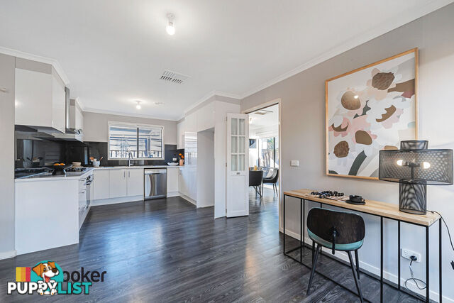 6 Gillingham Crescent CRAIGIEBURN VIC 3064