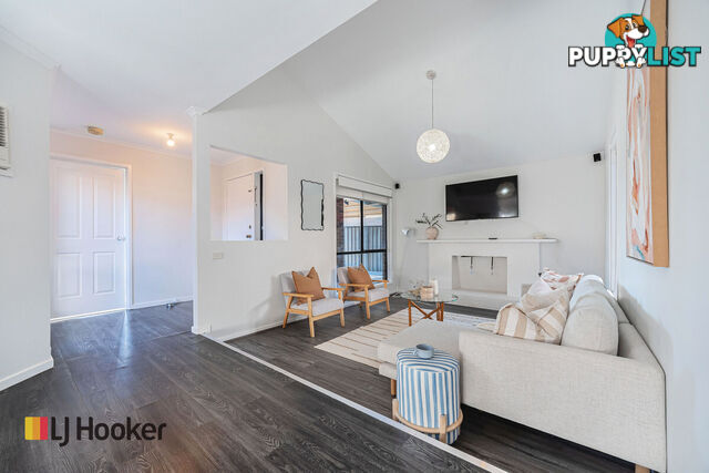 6 Gillingham Crescent CRAIGIEBURN VIC 3064