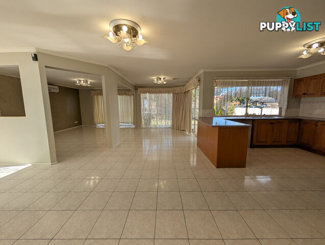18 Salween Crescent ROXBURGH PARK VIC 3064