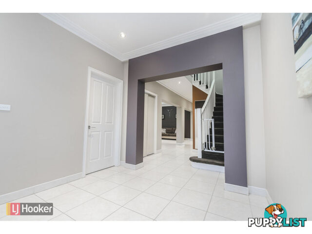 13 Bentley Avenue ROXBURGH PARK VIC 3064