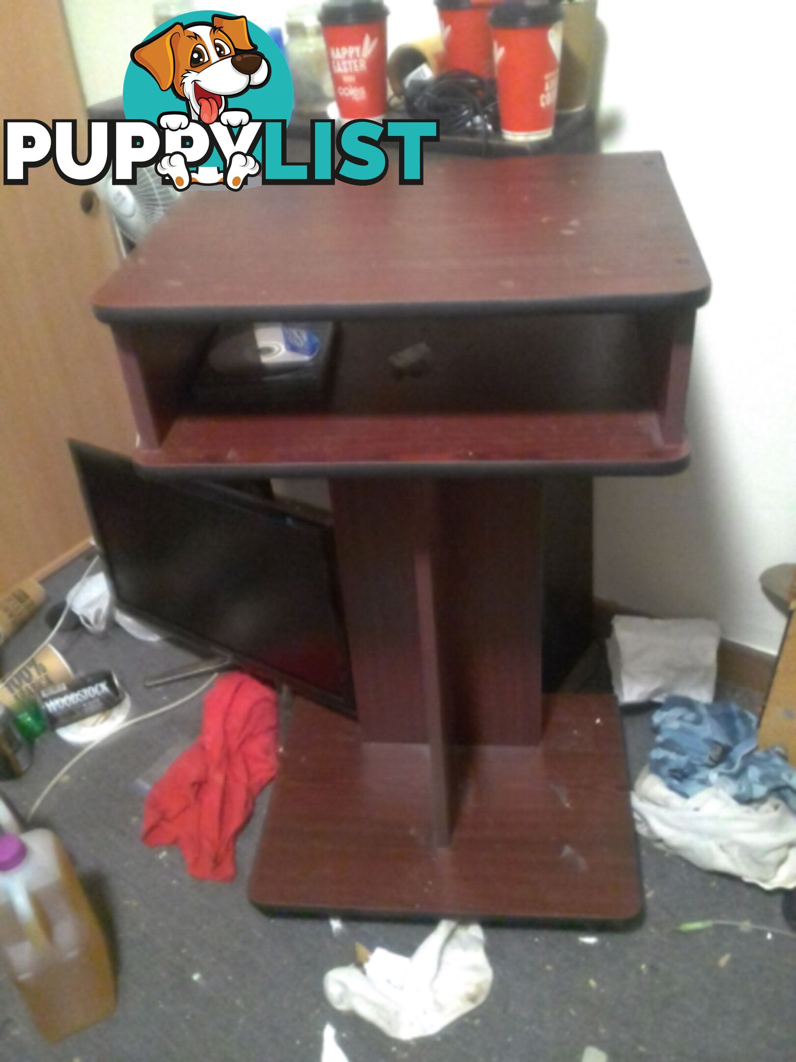 Tv stand chipboard. $35ono excellent condition.