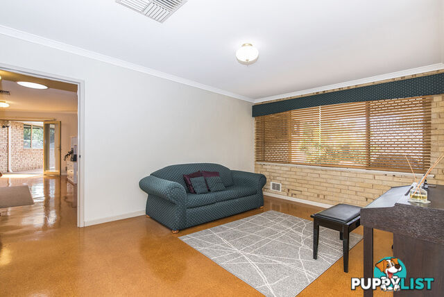 17 Denise Close SHELLEY WA 6148