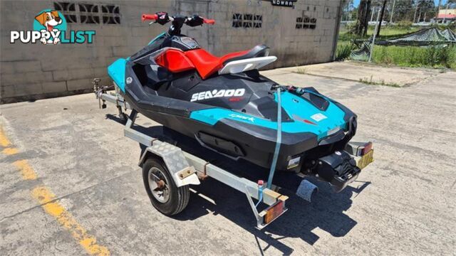 2017 SEA-DOO SPARK TRIXX  SKI