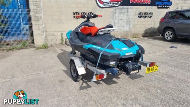 2017 SEA-DOO SPARKTRIXX   SKI