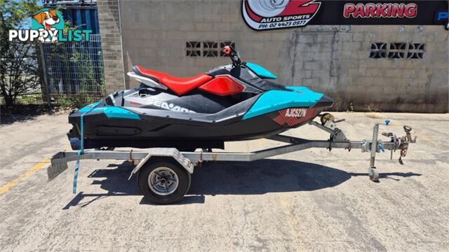 2017 SEA-DOO SPARK TRIXX  SKI