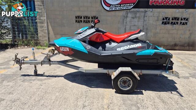 2017 SEA-DOO SPARK TRIXX  SKI