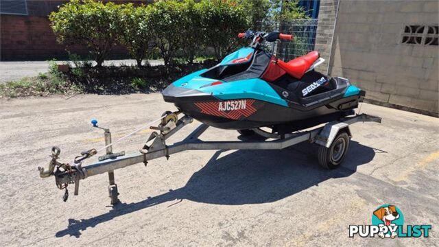 2017 SEA-DOO SPARK TRIXX  SKI