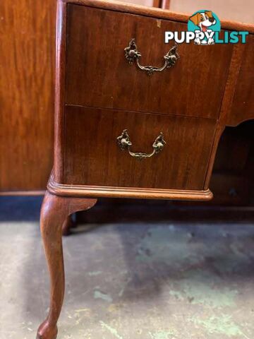 Stunning antique dressing table desk with queen anne style - Embleton,Perth
