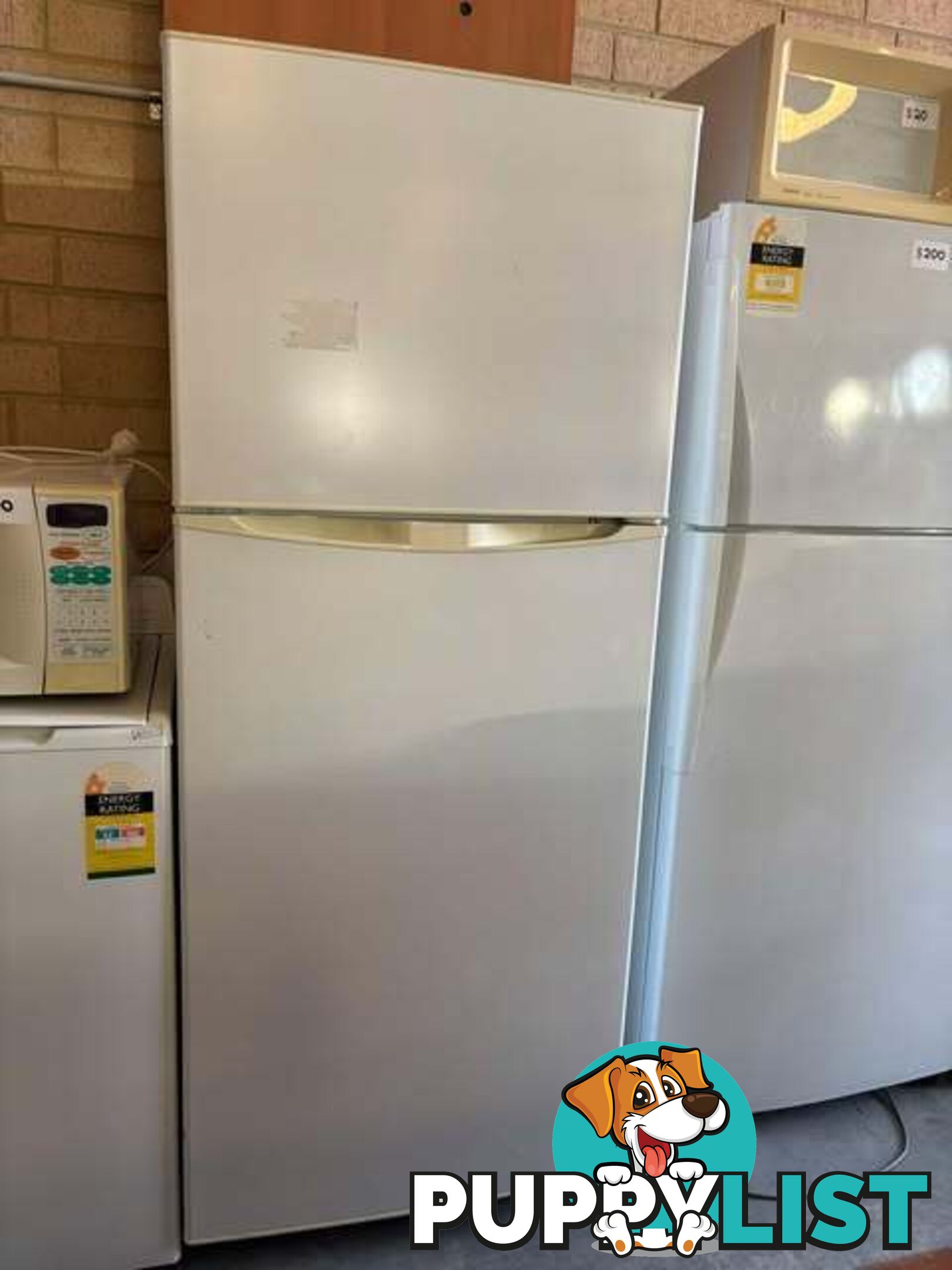 400 L top mount Refrigerator white - Embleton,Perth