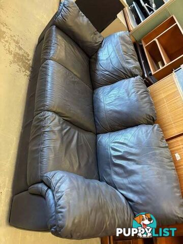 Three seater leather lounge in great condition - Embleton,Perth