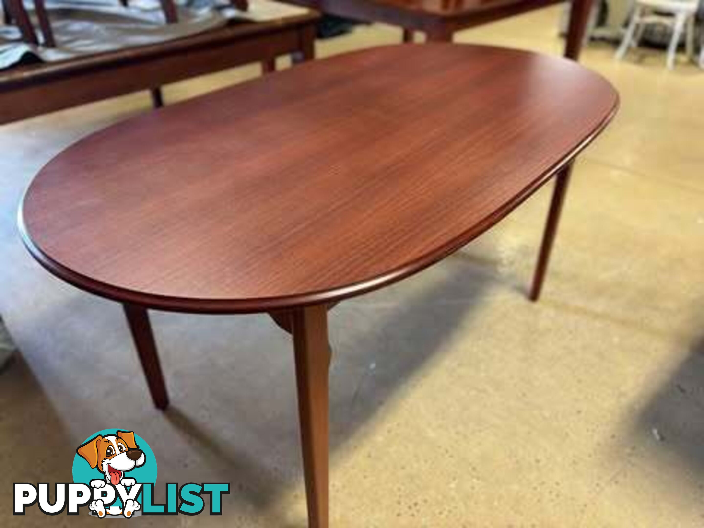 Dining table in excellent condition - Embleton,Perth