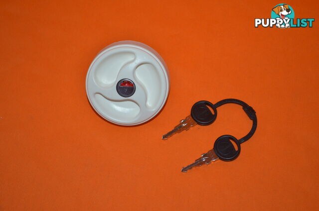 Camec - Cap & Key for water filler WHITE - SKU4158