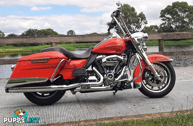 2017 Harley-Davidson Road King 107 (FLHR)