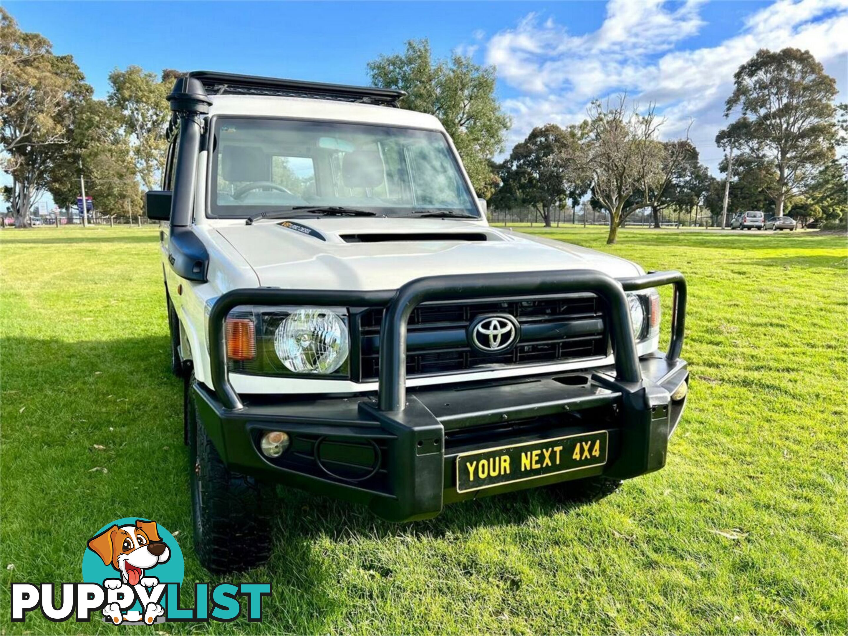 2010 TOYOTA LANDCRUISER WORKMATE (4X4) 11 SEAT VDJ78R 09 UPGRADE TROOP CARRIER