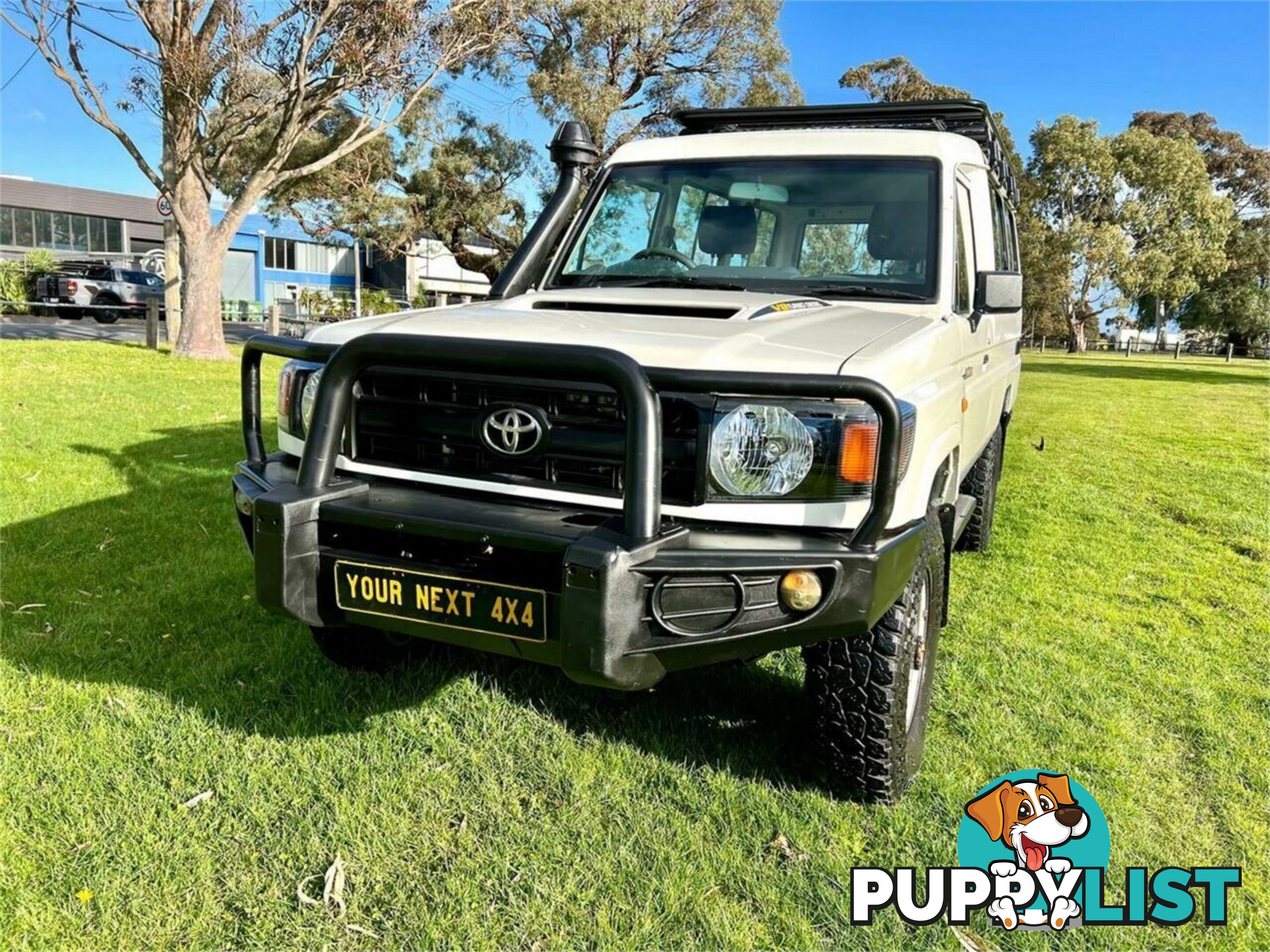 2010 TOYOTA LANDCRUISER WORKMATE (4X4) 11 SEAT VDJ78R 09 UPGRADE TROOP CARRIER