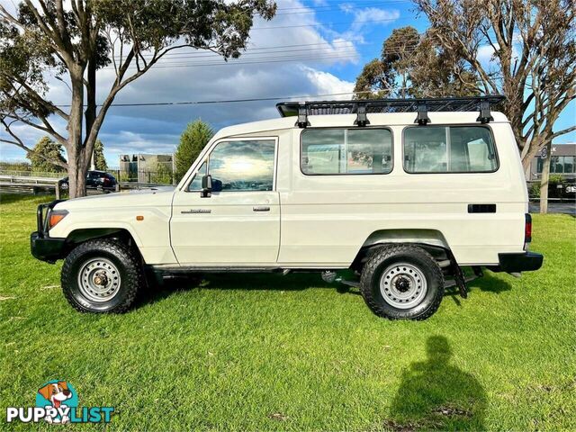 2010 TOYOTA LANDCRUISER WORKMATE (4X4) 11 SEAT VDJ78R 09 UPGRADE TROOP CARRIER