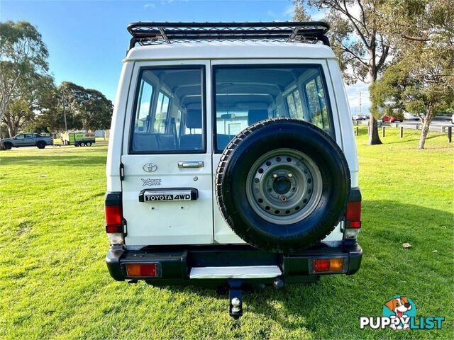 2010 TOYOTA LANDCRUISER WORKMATE (4X4) 11 SEAT VDJ78R 09 UPGRADE TROOP CARRIER