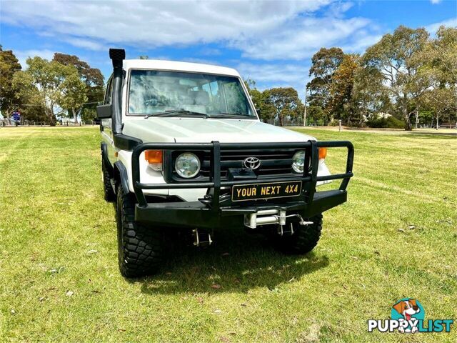 1998 TOYOTA LANDCRUISER (4X4) HZJ75RP CAB CHASSIS