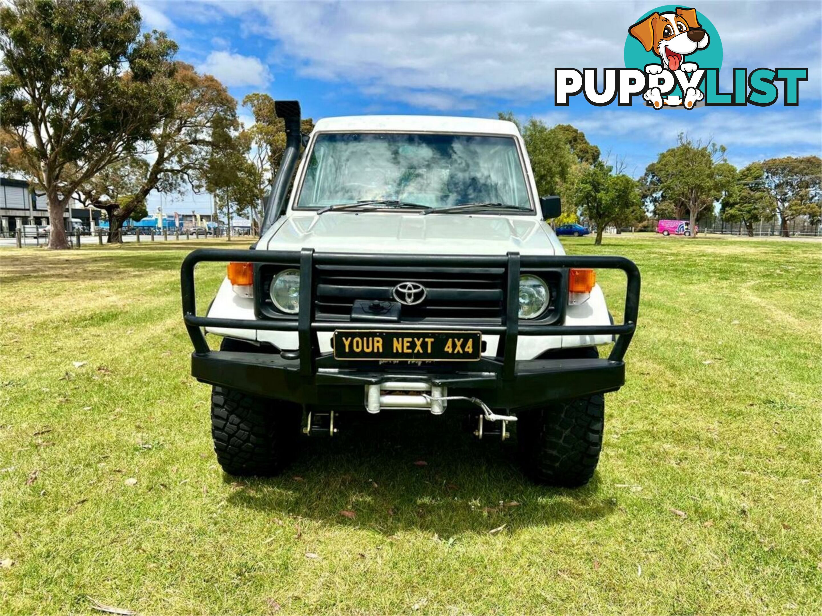 1998 TOYOTA LANDCRUISER (4X4) HZJ75RP CAB CHASSIS