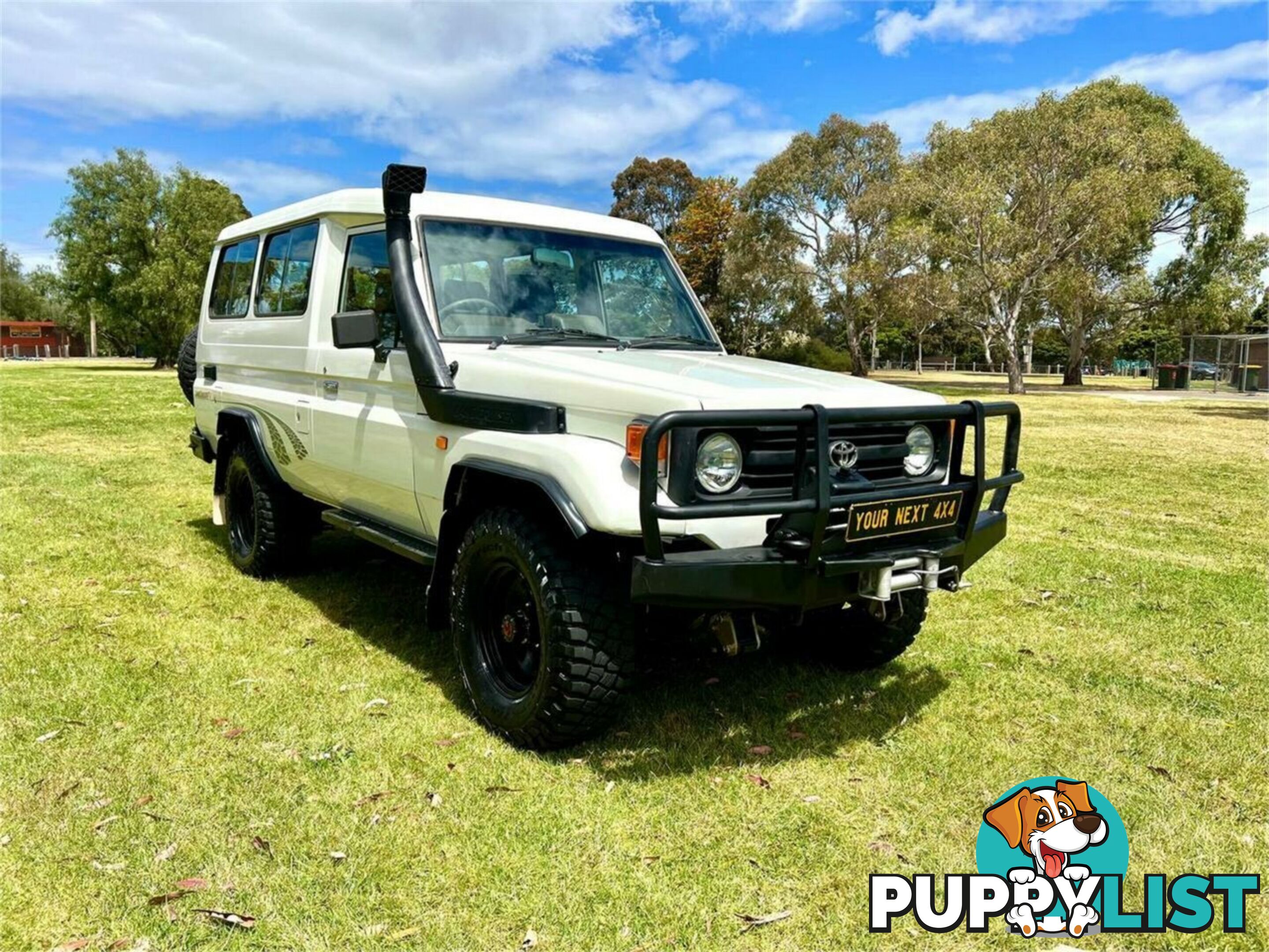 1998 TOYOTA LANDCRUISER (4X4) HZJ75RP CAB CHASSIS