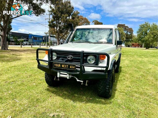 1998 TOYOTA LANDCRUISER (4X4) HZJ75RP CAB CHASSIS